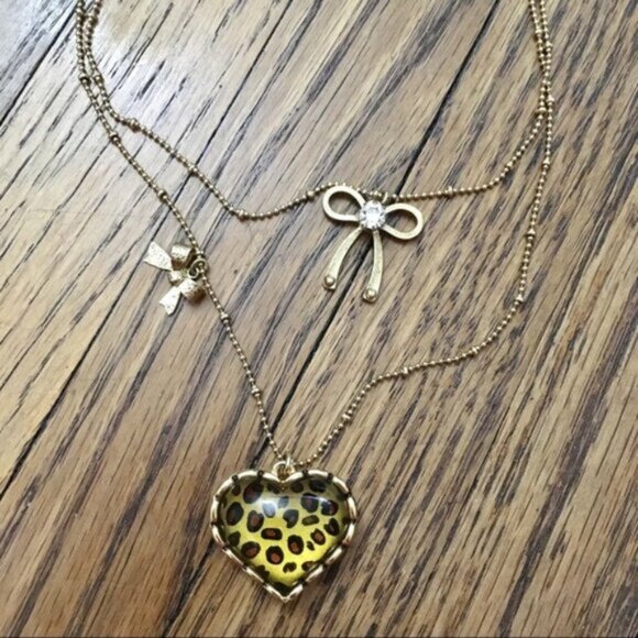 NIB Betsey Johnson Multi Strand Puffy Heart Animal Print Bow Charm Necklace - Picture 3 of 10